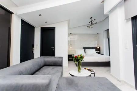 Crystal Villas & Suites - 3