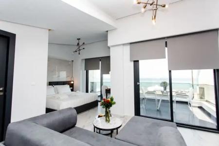 Crystal Villas & Suites - 5