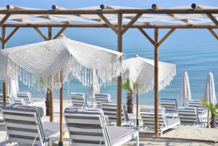 Crystal Villas & Suites - 17