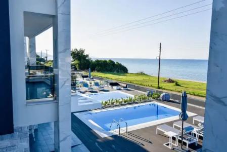 Crystal Villas & Suites - 22