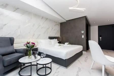 Crystal Villas & Suites - 26