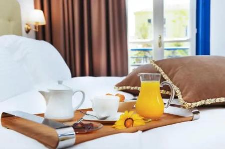 Armata Boutique - 34