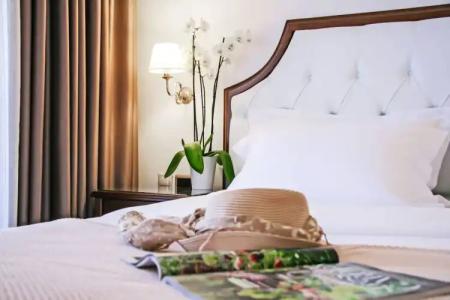 Armata Boutique - 22