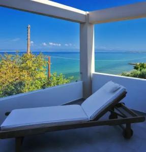 Emily's Luxury Suites - 14