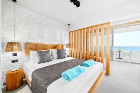 Emily's Luxury Suites - 65