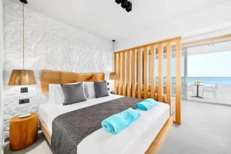 Emily's Luxury Suites - 60