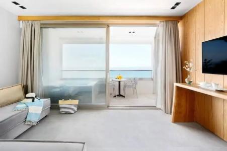 Emily's Luxury Suites - 72