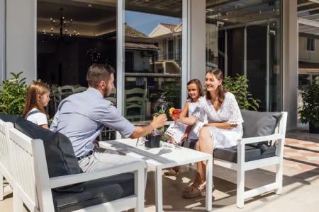 Melina Oasis Boutique - 19