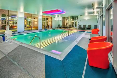 Aloft Anchorage - 16
