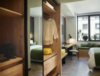 The Port Square - 60