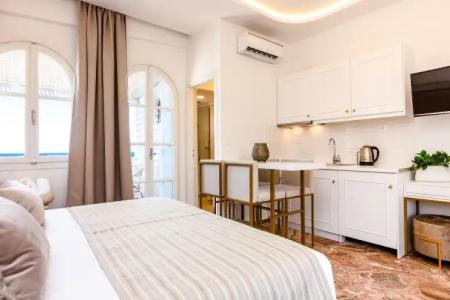 Pinelopi Beach Suites - 40