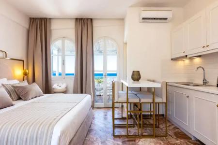 Pinelopi Beach Suites - 3