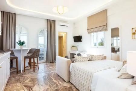 Pinelopi Beach Suites - 33