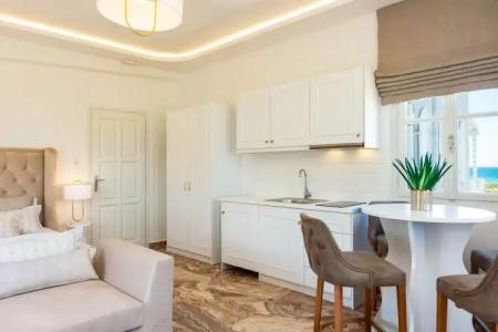 Pinelopi Beach Suites - 17