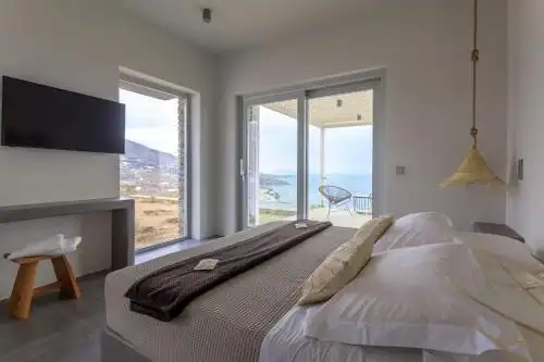 Iliades Boutique - 1