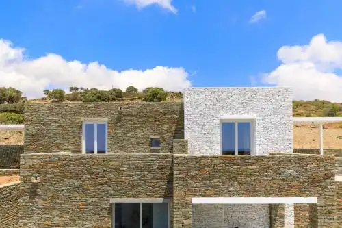 Iliades Boutique - 32