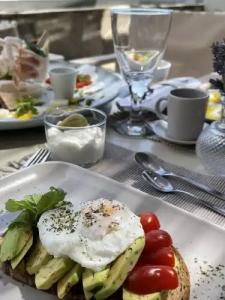 Casa Di Fiori Andros Suites - 165