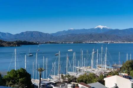 Reddoors Suites Sea View - 28