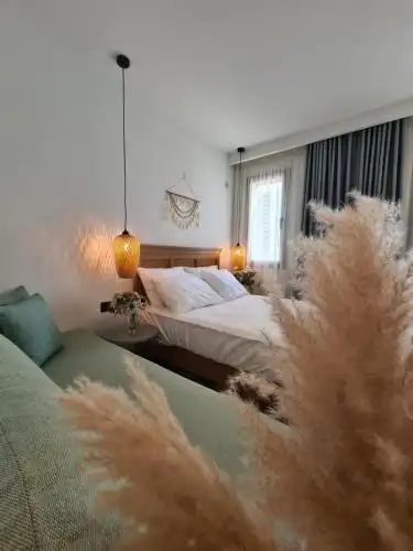 Dolphins House Apartments - 17