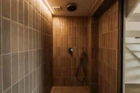 Paralos The Maxine - Adults Only - 40