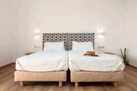 Paralos The Maxine - Adults Only - 28