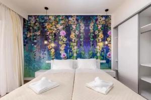 Aqua Luxury Suites by Estia, Roda