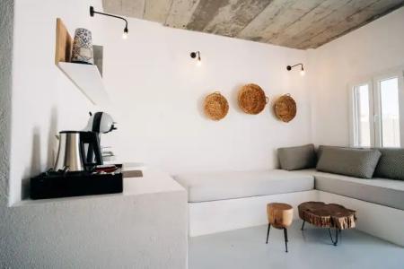 Mesanto Luxury Suites - 55