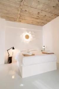 Mesanto Luxury Suites - 67