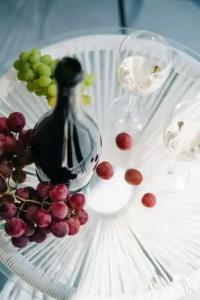 Mesanto Luxury Suites - 82