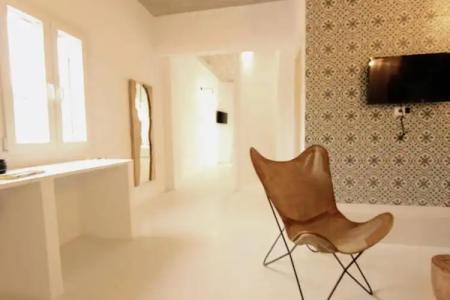 Mesanto Luxury Suites - 63