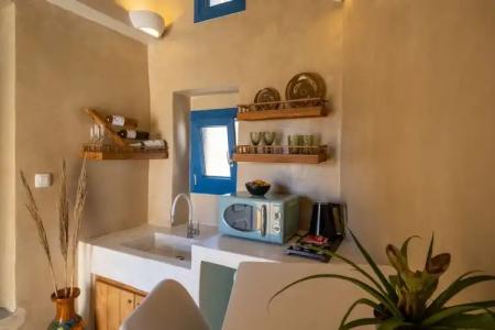 Pasithea Luxury Suites - 23