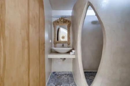 Pasithea Luxury Suites - 12