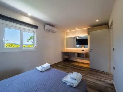 Paradise Resort - 228