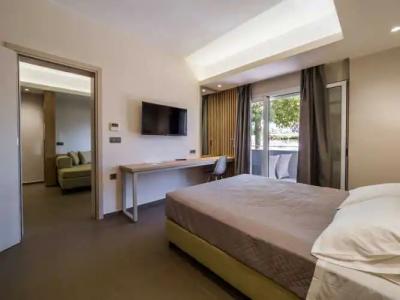 Paradise Resort - 227