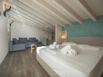 Paradise Resort - 219