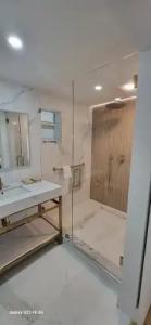 Green Island Inn - 70