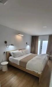 Green Island Inn - 64