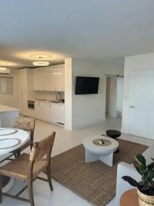 Green Island Inn - 25