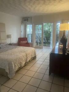 Green Island Inn - 47