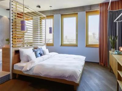 25hours The Circle - 36