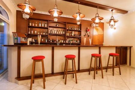 Alykes Park Bungalows - 16