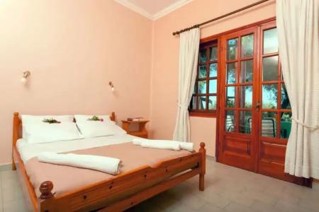 Alykes Park Bungalows - 2