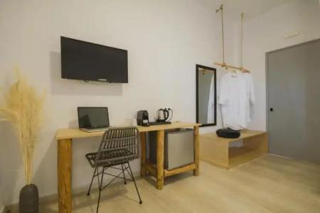 Olive Grove Suites Boutique - 32