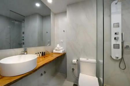 Eleals Boutique - 79