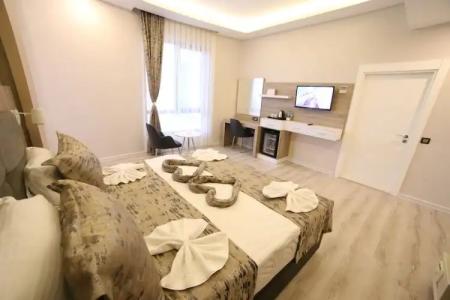 Ema Ozturk Thermal - 32