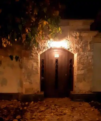 Monument Guesthouse - 25