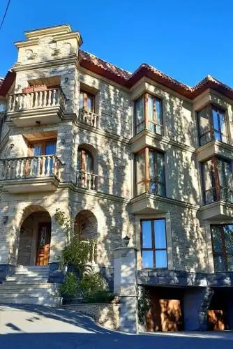 Monument Guesthouse - 34