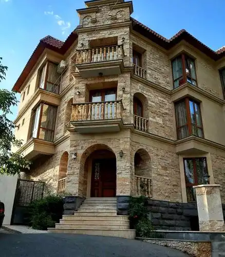 Monument Guesthouse - 38