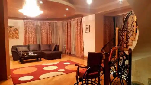 Monument Guesthouse - 39