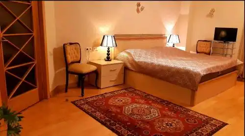 Monument Guesthouse - 19